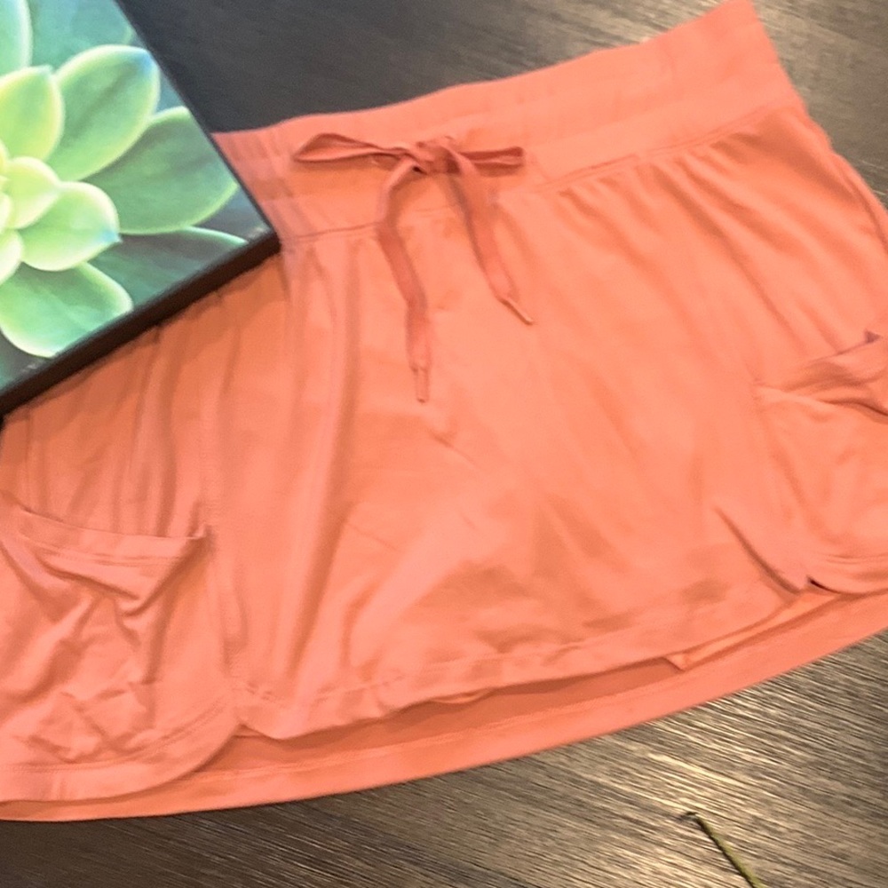 *New* ENLIGHTEN Terra Cotta Skort Ladies size L